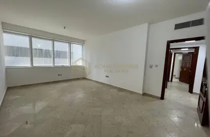 شقة - 2 غرف نوم - 2 حمامات للايجار في شارع حمدان - أبوظبي