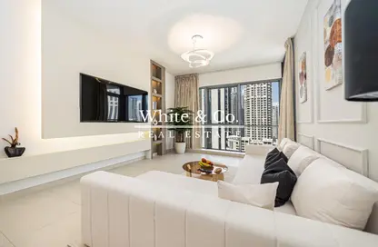 Apartment - 2 Bedrooms - 3 Bathrooms for rent in Bahwan Tower Downtown - Downtown Dubai - Dubai