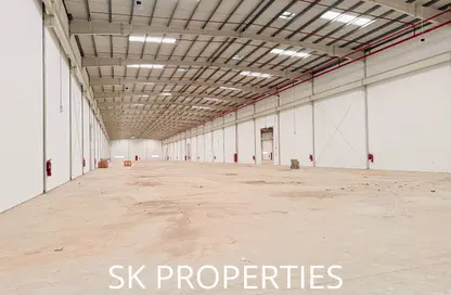 Warehouse - Studio - 3 Bathrooms for rent in Al Sajaa Industrial - Al Sajaa - Sharjah
