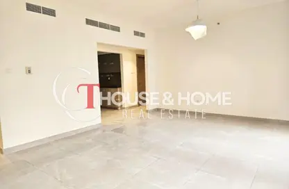 Apartment - 1 Bedroom - 1 Bathroom for rent in Green View 1 - Green View - Barsha Heights (Tecom) - Dubai