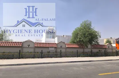 Villa - 3 Bedrooms - 5 Bathrooms for rent in Al Jazzat - Al Riqqa - Sharjah