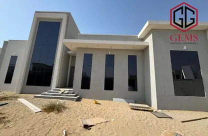 فيلا - 3 غرف نوم - 4 حمامات للايجار في وادي الشبك - دبي