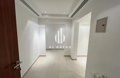 Apartment - 3 Bedrooms - 5 Bathrooms for rent in Al Mamzar - Al Mamzar - Sharjah - Sharjah