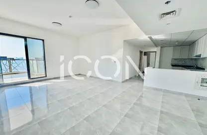 Apartment - 3 Bedrooms - 4 Bathrooms for rent in Al Warsan 4 - Al Warsan - Dubai