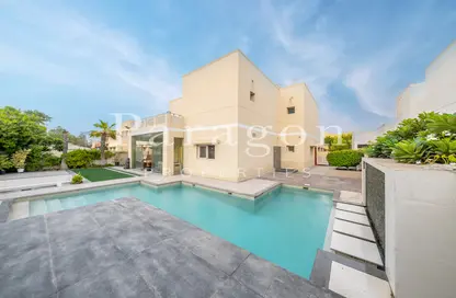 Villa - 4 Bedrooms - 5 Bathrooms for rent in Meadows 4 - Meadows - Dubai