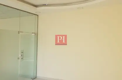 Shop - Studio - 1 Bathroom for rent in Y17 - England Cluster - International City - Dubai