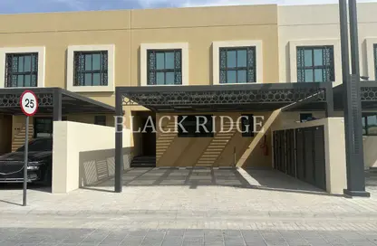 تاون هاوس - 3 غرف نوم - 4 حمامات للبيع في مدينة الشارقة المستدامة - الشارقة