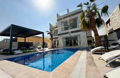Villa - 3 Bedrooms - 5 Bathrooms for sale in Jumeirah Park Homes - Jumeirah Park - Dubai