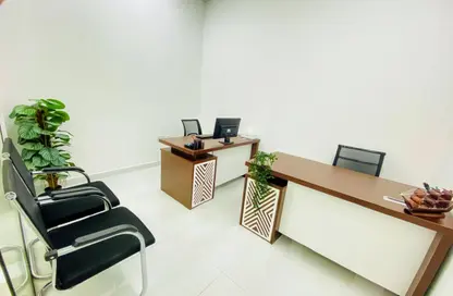 Office Space - Studio - 1 Bathroom for rent in Red Avenue - Al Garhoud - Dubai