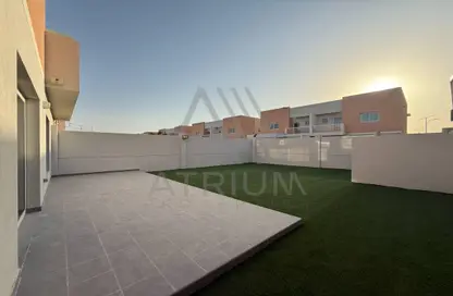 Townhouse - 3 Bedrooms - 3 Bathrooms for rent in Manazel Al Reef 2 - Al Samha - Abu Dhabi