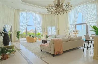 Villa - 4 Bedrooms - 5 Bathrooms for rent in Garden Homes Frond C - Garden Homes - Palm Jumeirah - Dubai