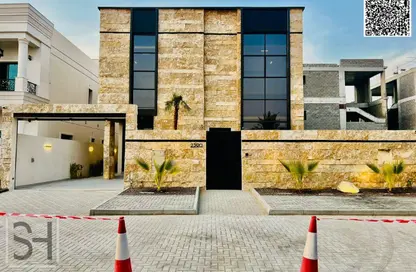 Villa - 5 Bedrooms - 7 Bathrooms for sale in Ajman Hills - Al Alia - Ajman