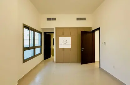 شقة - غرفة نوم - 2 حمامات للايجار في المطينة - ديرة - دبي