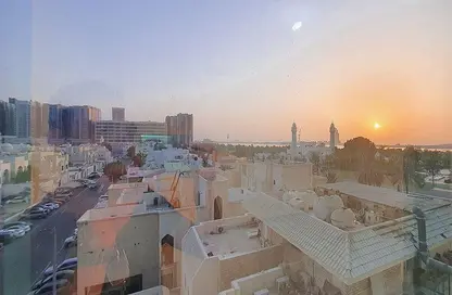 Apartment - 3 Bedrooms - 4 Bathrooms for rent in Al Aryam Tower - Tourist Club Area - Abu Dhabi