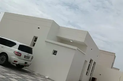 شقة - 2 غرف نوم - 2 حمامات للايجار في مدينة الرياض - أبوظبي