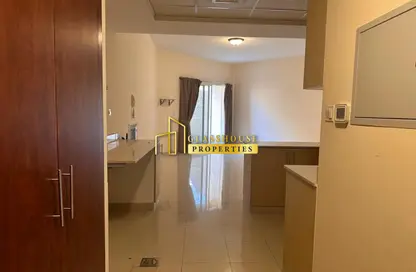 شقة - 1 حمام للبيع في ياقوت - باب البحر - جزيرة المرجان - رأس الخيمة