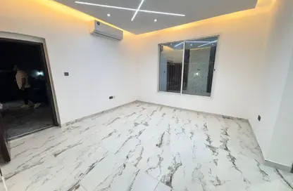 Apartment - 2 Bedrooms - 1 Bathroom for rent in Shakhbout City - Abu Dhabi