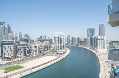 Apartment - 1 Bedroom - 1 Bathroom for rent in Mayfair Tower - Business Bay - Dubai