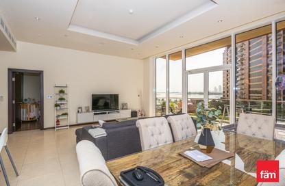 Apartment - 1 Bedroom - 2 Bathrooms for rent in Emerald - Tiara Residences - Palm Jumeirah - Dubai