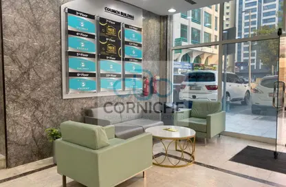 مكتب - استوديو - 4 حمامات للايجار في الحصن - الخالدية - أبوظبي