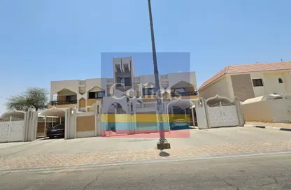Apartment - 3 Bedrooms - 3 Bathrooms for rent in Al Kuwaitat - Central District - Al Ain