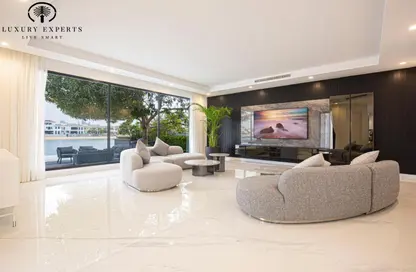 Villa - 7+ Bedrooms - 7 Bathrooms for rent in Signature Villas Frond L - Signature Villas - Palm Jumeirah - Dubai
