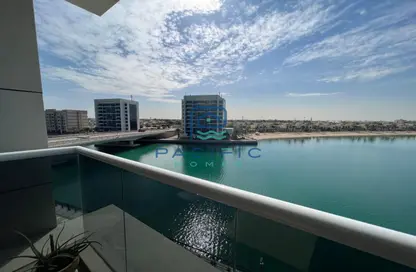 صورة لـ حوض سباحة شقة - 2 غرف نوم - 3 حمامات للبيع في مساكن جاتواي - ميناء العرب - راس الخيمة - رأس الخيمة ، صورة رقم 1