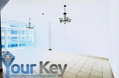 Penthouse - 3 Bedrooms - 4 Bathrooms for rent in Manazel Al Safa - Business Bay - Dubai