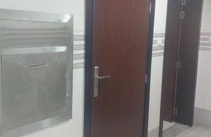 مجمع سكني - 8 غرف نوم - 8 حمامات للبيع في مويلح - الشارقة