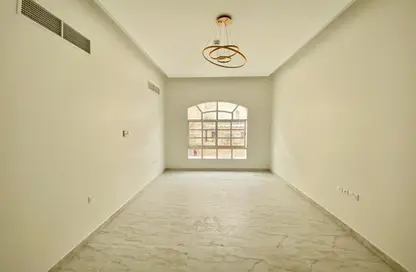 Apartment - 2 Bedrooms - 2 Bathrooms for rent in Al Khrais - Al Jimi - Al Ain