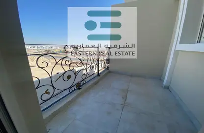 صورة لـ شرفة شقة - 4 غرف نوم - 3 حمامات للايجار في مدينة الرياض - أبوظبي ، صورة رقم 1
