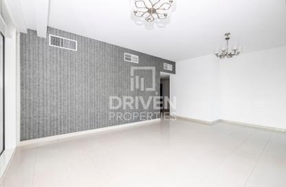 Apartment - 2 Bedrooms - 3 Bathrooms for sale in West Wharf - Business Bay - Dubai