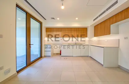 Kitchen image for: Townhouse - 3 Bedrooms - 4 Bathrooms for rent in Parkside 3 - EMAAR South - Dubai South (Dubai World Central) - Dubai, Image 1