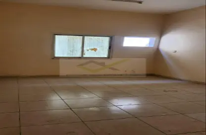 سكن عمال - استوديو - 7 حمامات للايجار في الجرف الصناعية 3 - الجرف الصناعية - عجمان