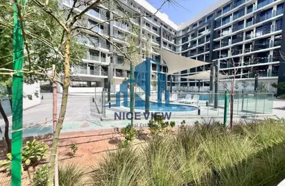 Townhouse - 3 Bedrooms - 4 Bathrooms for rent in The Gate - Masdar City - Abu Dhabi