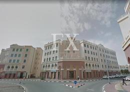 صورةمبنى خارجي لـ: متجر - 1 حمام للبيع في اكس ١٧ - طراز إنجليزي - المدينة الدولية - دبي, صورة 1