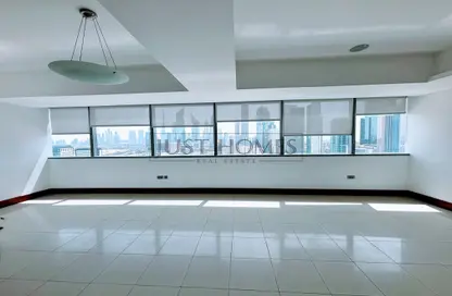Apartment - 2 Bedrooms - 2 Bathrooms for rent in Jumeirah Living - World Trade Centre Residence - World Trade Center - Dubai