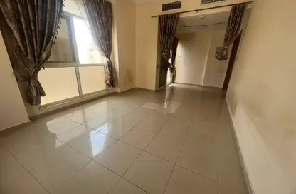 Apartment - 1 Bedroom - 2 Bathrooms for rent in Al Qulaya'ah - Al Sharq - Sharjah