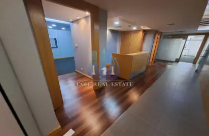 Fitted Office / Balcony /Great Interior Fit-out