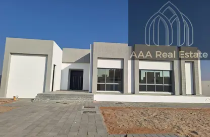 Villa - 4 Bedrooms - 5 Bathrooms for rent in Al Aweer 1 - Al Aweer - Dubai Villa - 4 Bedrooms - 5 Bathrooms for rent in Al Aweer 1 - Al Aweer - Dubai