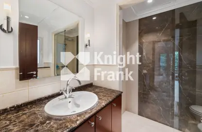 Villa - 5 Bedrooms - 6 Bathrooms for rent in Hattan 1 - Hattan - The Lakes - Dubai Villa - 5 Bedrooms - 6 Bathrooms for rent in Hattan 1 - Hattan - The Lakes - Dubai