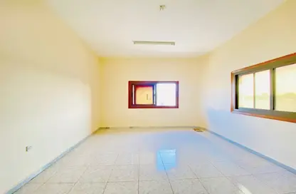 Empty Room image for: Apartment - 3 Bedrooms - 3 Bathrooms for rent in Al Niyadat - Al Ain, Image 1