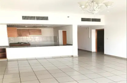 شقة - غرفة نوم - 2 حمامات للبيع في برج انديجو - مجمع دبي ريزيدنس - دبي