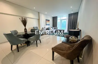 Living / Dining Room image for: Apartment - 2 Bedrooms - 2 Bathrooms for sale in Bay's Edge - Business Bay - Dubai, Image 1