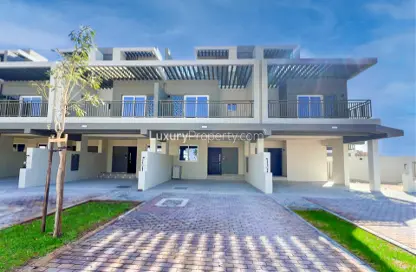 Townhouse - 3 Bedrooms - 3 Bathrooms for sale in Victoria 2 - Damac Hills 2 - Dubai
