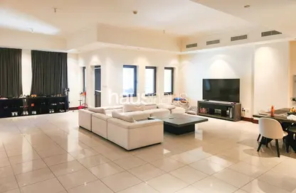Townhouse - 4 Bedrooms - 5 Bathrooms for rent in Golden Mile 5 - Golden Mile - Palm Jumeirah - Dubai