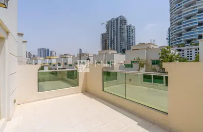 Villa - 4 Bedrooms - 5 Bathrooms for rent in District 19 - Jumeirah Village Circle - Dubai