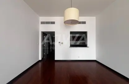 Apartment - 1 Bedroom - 2 Bathrooms for rent in Green Lakes Towers - JLT Cluster S - Jumeirah Lake Towers - Dubai