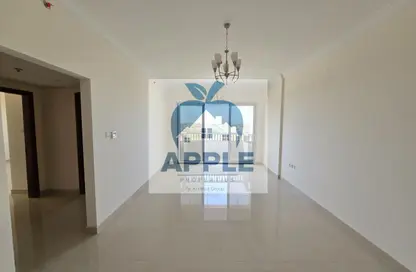 شقة - 2 غرف نوم - 2 حمامات للايجار في الزاهية - تجارية مويلح - الشارقة شقة - 2 غرف نوم - 2 حمامات للايجار في الزاهية - تجارية مويلح - الشارقة