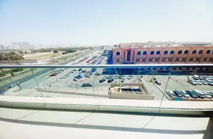 Duplex - 3 Bedrooms - 4 Bathrooms for rent in United Square - Al Khalidiya - Abu Dhabi